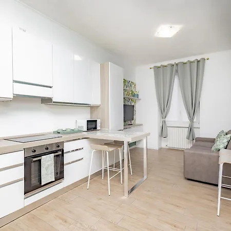 Manzoni Apartament Lecco